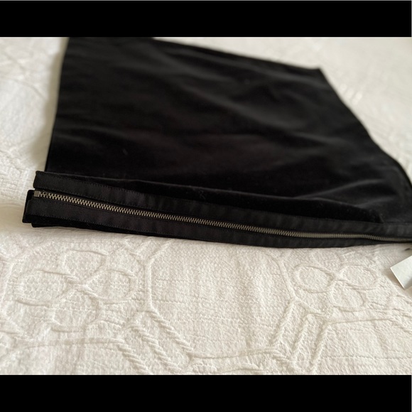 NWT DKNYC Velvet Skirt - Picture 2 of 4